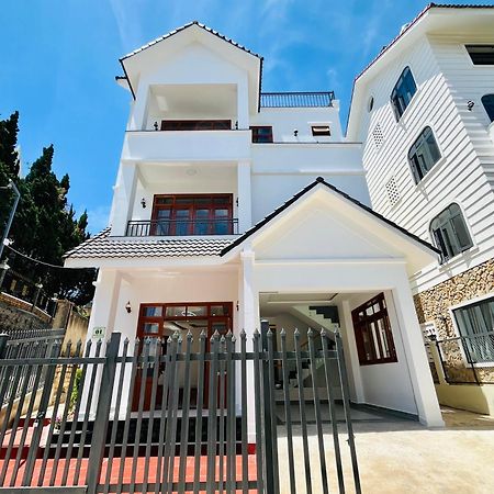 Nho House V Villa Да Лат Екстериор снимка